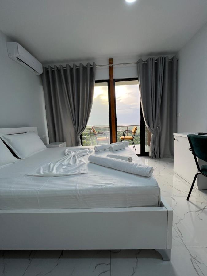 Restorant Hotel Xheni ดราช ภายนอก รูปภาพ