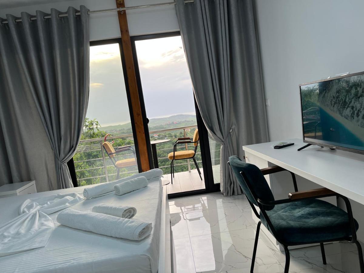 Restorant Hotel Xheni ดราช ภายนอก รูปภาพ